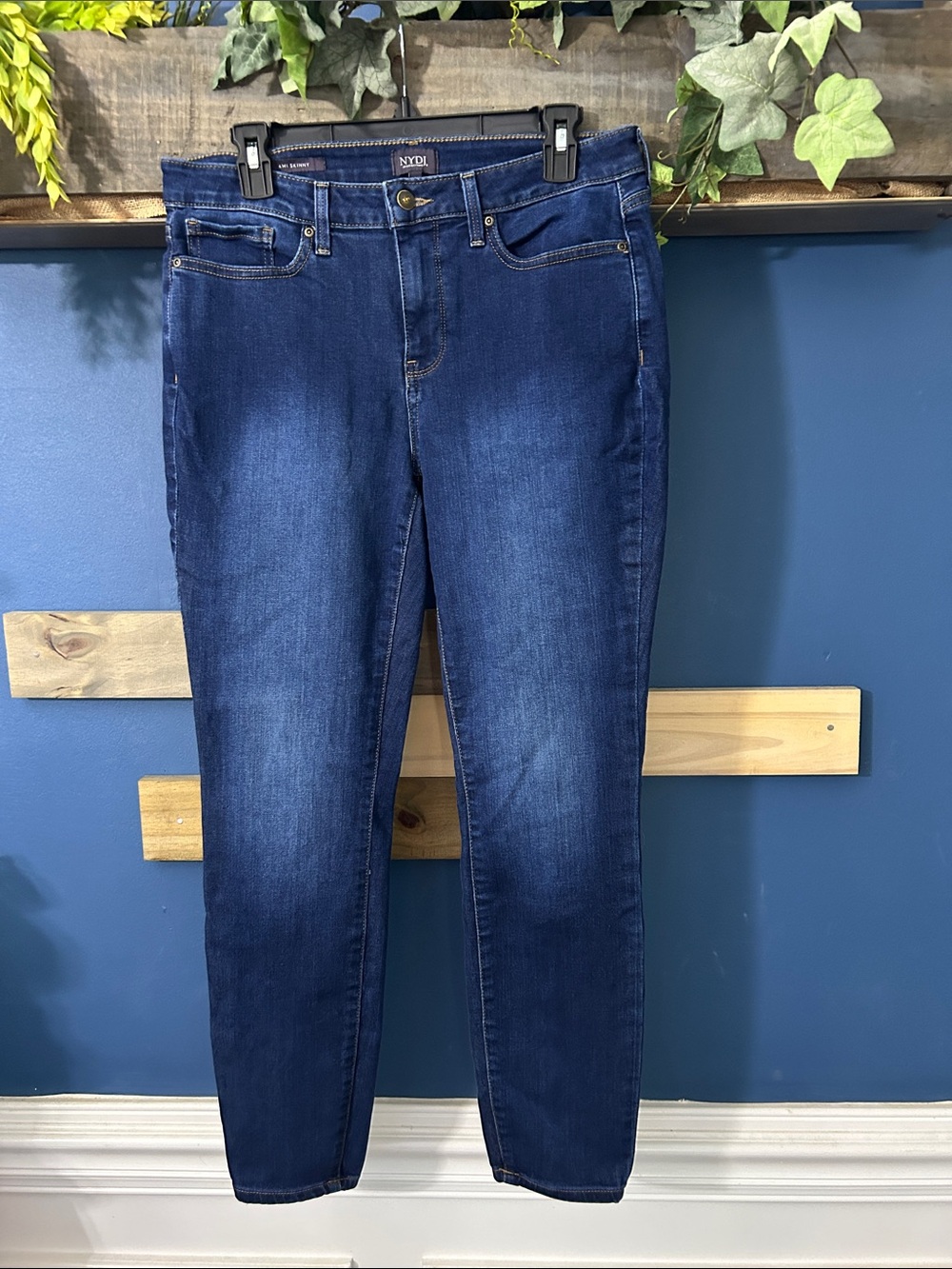 NYDJ Women's Ami Skinny Lift & Tuck Jeans Size 8 EUC